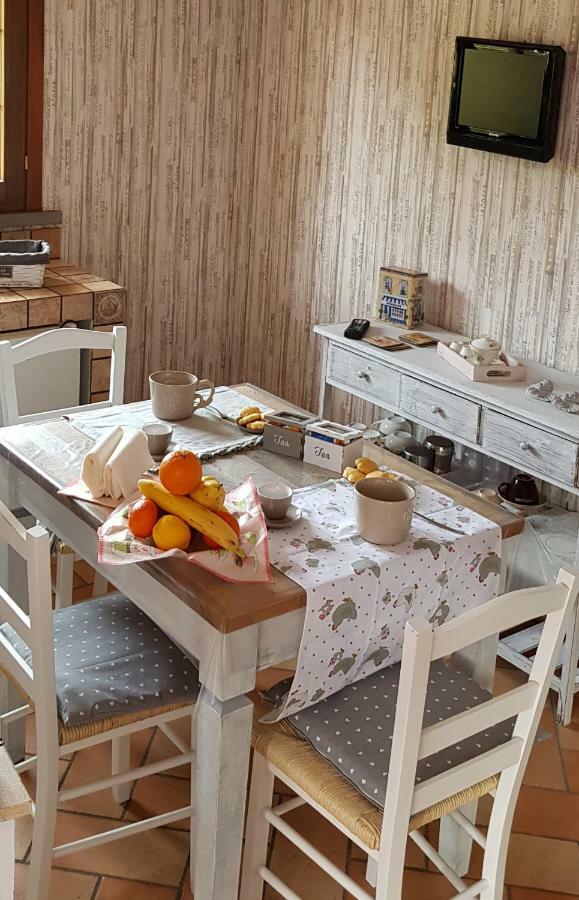 バニョレージョ Fili D'Erba Bed & Breakfast エクステリア 写真